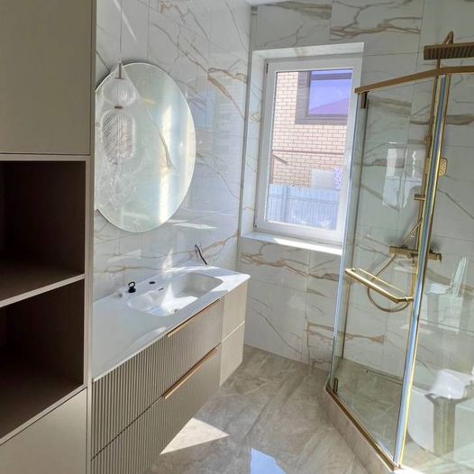 Роскошная ванная комната в стиле modern luxury